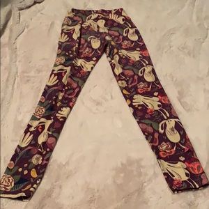 Lularoe Easter 🐣 leggings. Size tween.
